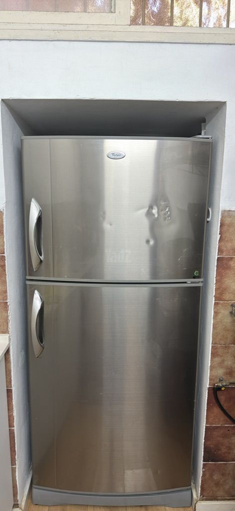 מקרר whirlpool