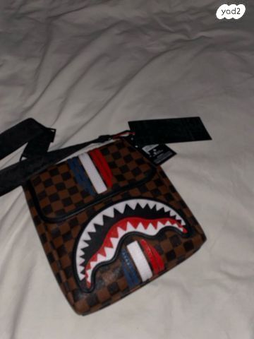 תיק SPRAYGROUND