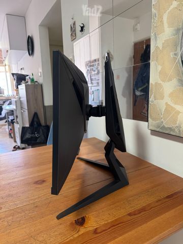 “מסך גיימינג Gigabyte AORUS”