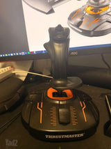ג׳וייסטיק טיסה thrustmaster