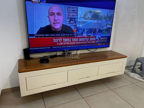 מזנון צף