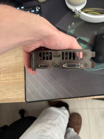 asus GTX 1660 ti (Super Good)