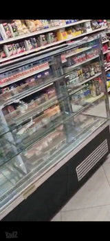 מקרר תצוגה
