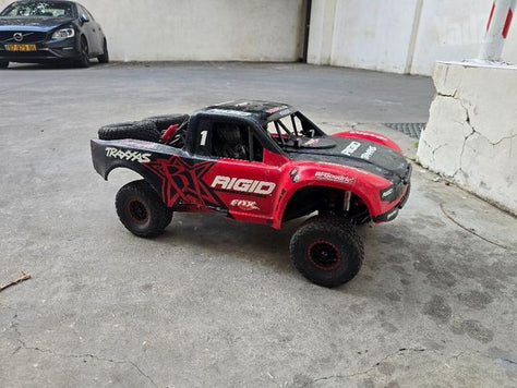 Traxxas udr