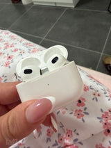 AirPods 3