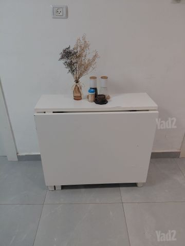 שולחן מתקפל