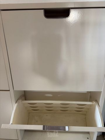 ארונית נעליים