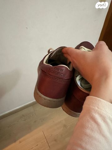 נעלי New Balance