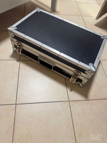 מיקסר Behringer Xenyx 802