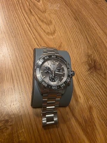 שעון יד לגבר TagHeuer