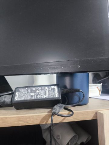 מסך מחשב של ASUS