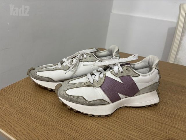 נעלי New Balance