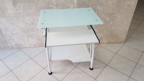 שולחן