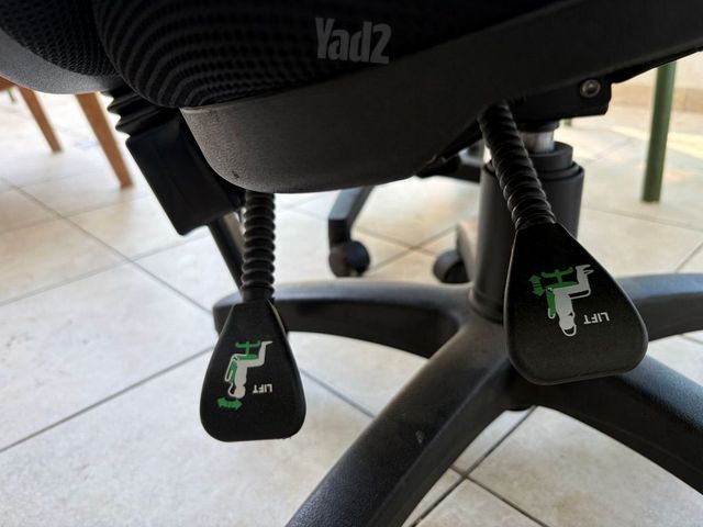 כסאות משרדיים