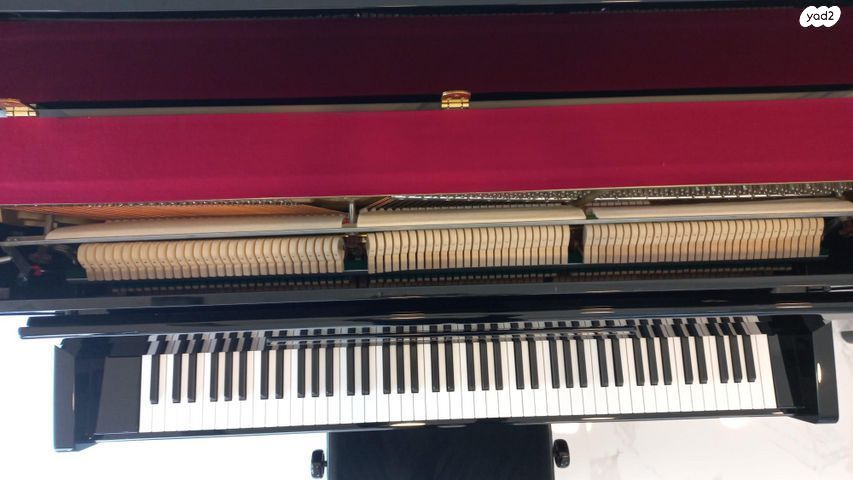 פסנתר Yamaha