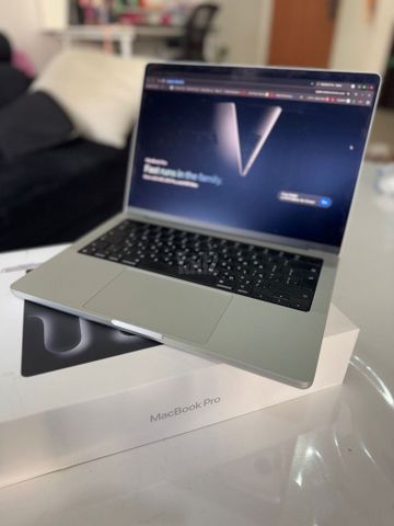 Apple MacBook Pro 14”