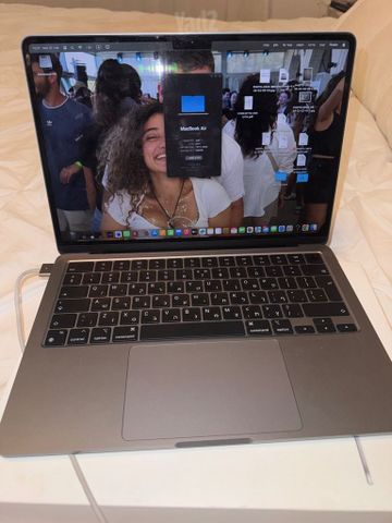מקבוק אייר m2