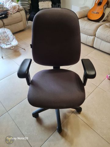 כסא משרדי