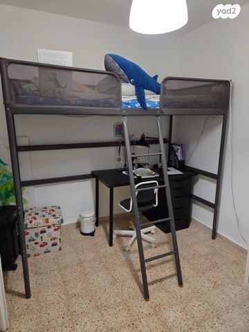 מיטת גלריה