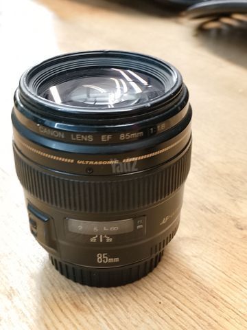 עדשה Canon EF 85mm f/1.8 USM.