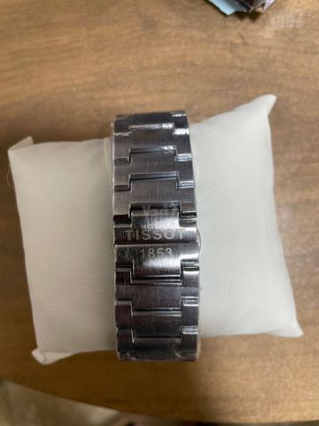 שעון tissot prx כחול