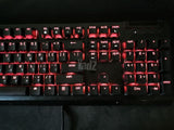 מקדלת רייזר black widow v4 x
