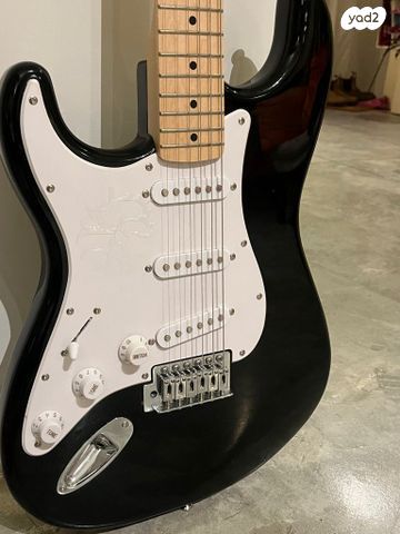 גיטרה Squiet stratocaster🎸