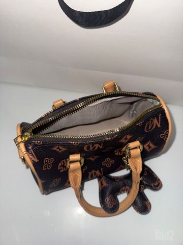 תיק קטן דמוי Louis Vuitton