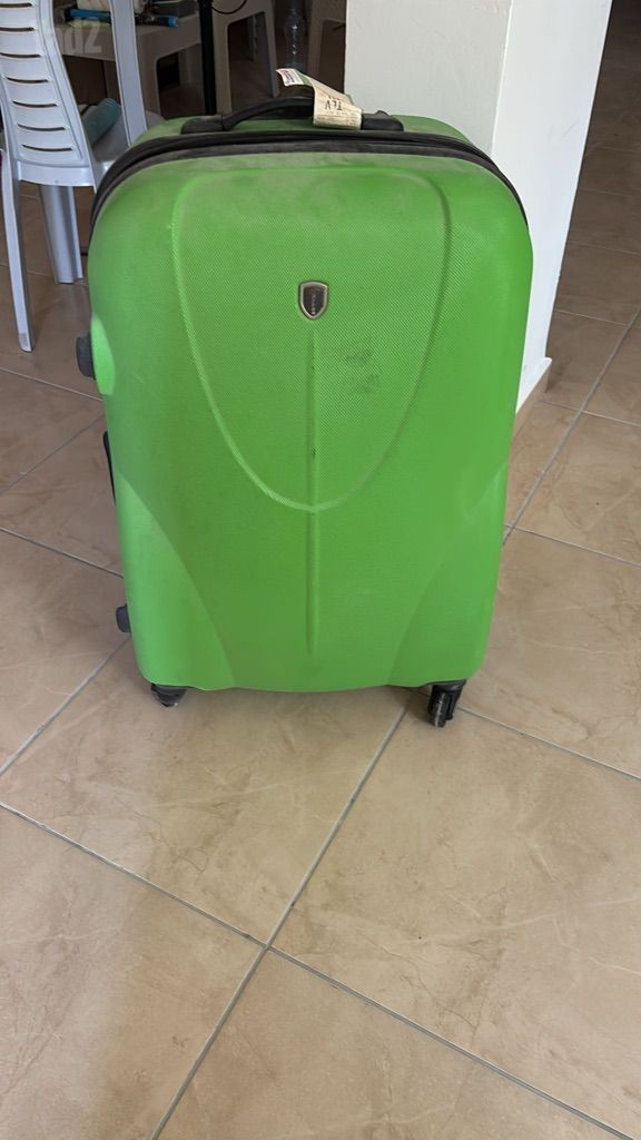 מזוודות