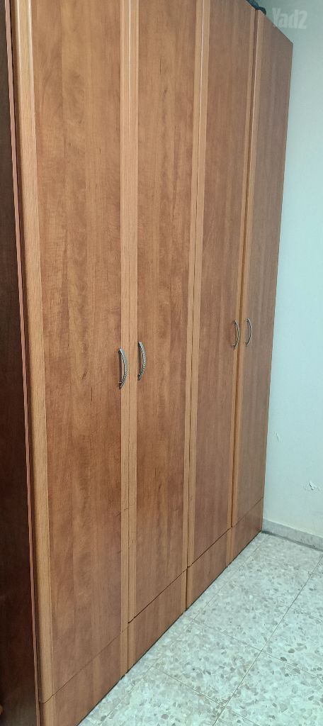 ארון בגדים
