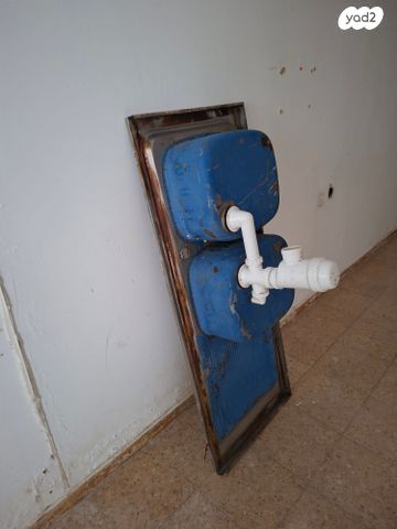 כיור נירוסטה