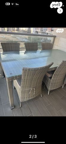 שולחן גינה למרפסת