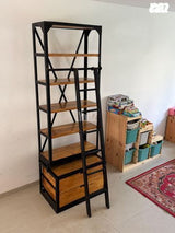 כוננית מדפים מיוחדת