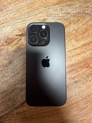 ‏IPhone 16 Pro ג׳יגה 500