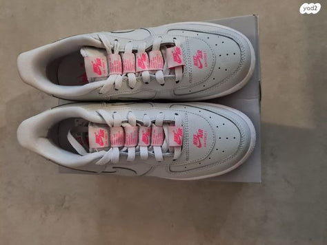 סניקרס NIKE דגם AIR FORCE 1