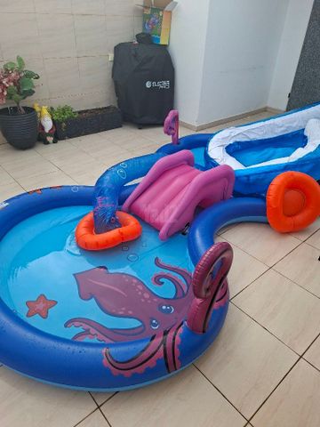 בריכה לילדים