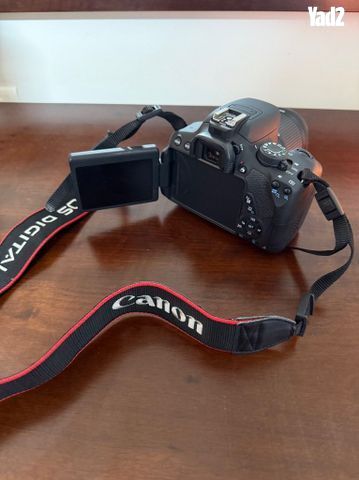 מצלמה קנון EOS 700D