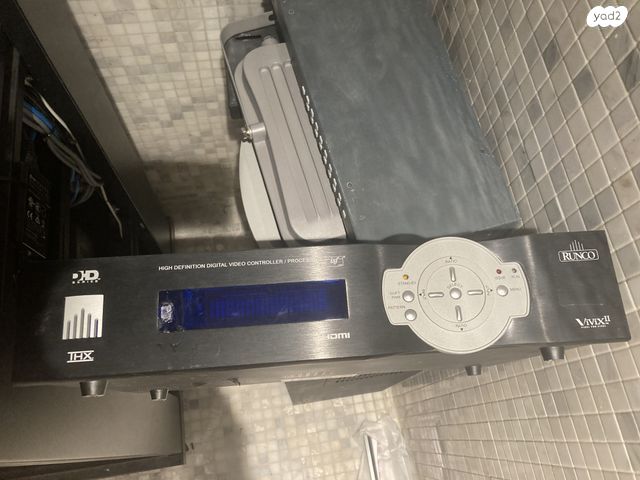 מקרן RUNCO VX-22D