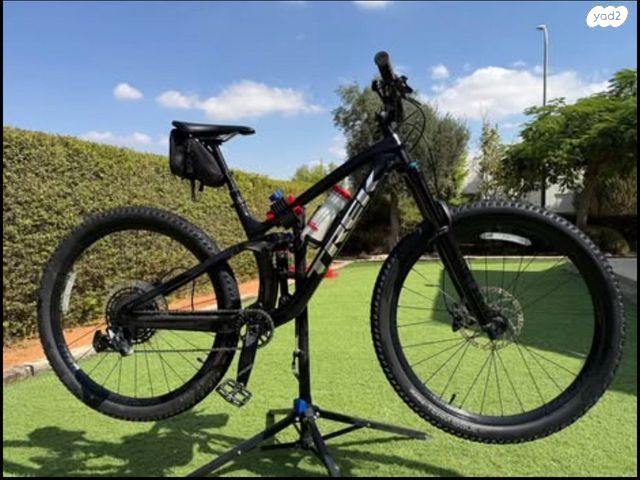 2022 TREK FUEL EX 9.7