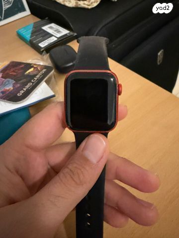 שעון אפל Apple Watch Series 6