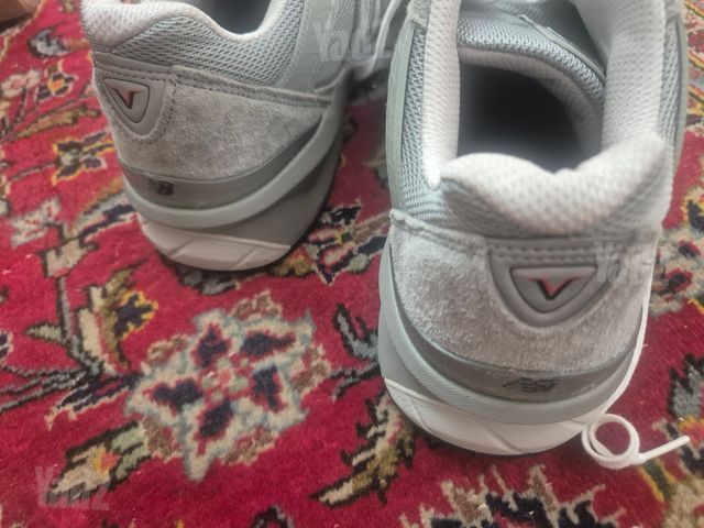 New Balance 990v5
