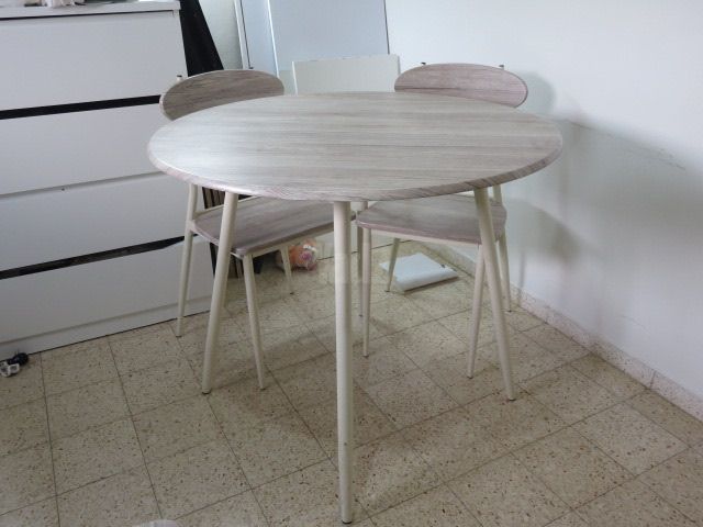 שולחן עגול