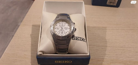 Seiko Chronograph SNA163
