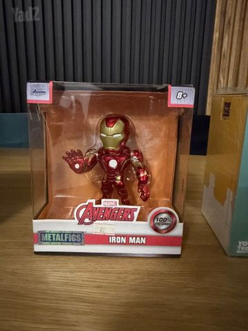 אוסף דמויות Youtooz + Iron Man