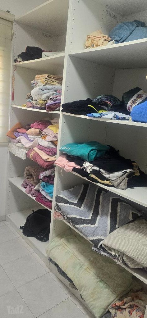 חדר ארונות