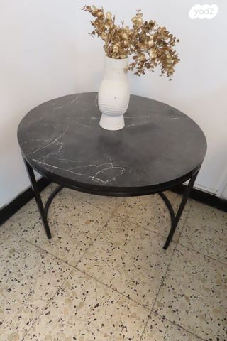 שולחן