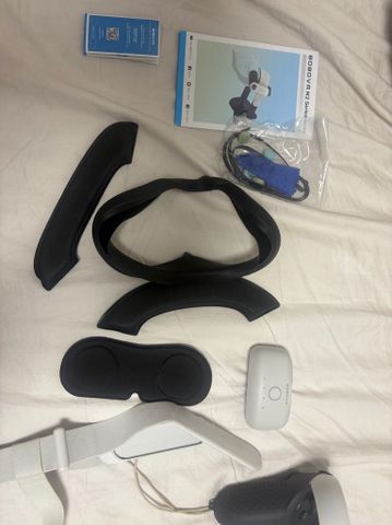 Oculus quest 2 עם סוללה נוספת