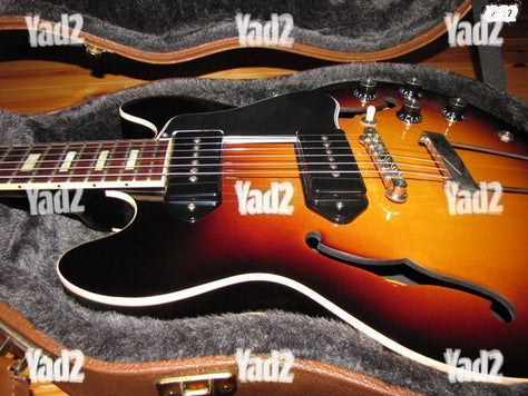 Gibson Memphis ES-390 with P-