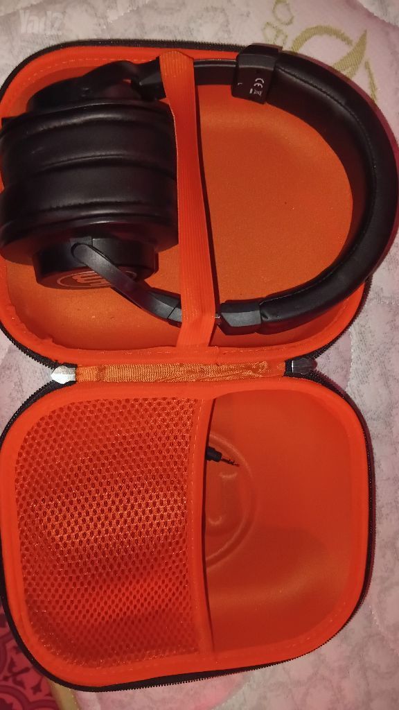 אוזניות