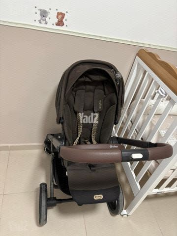 עגלה של cybex